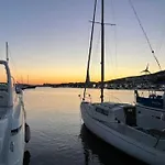 Apartment Beachfront In Marina Dinevi *
